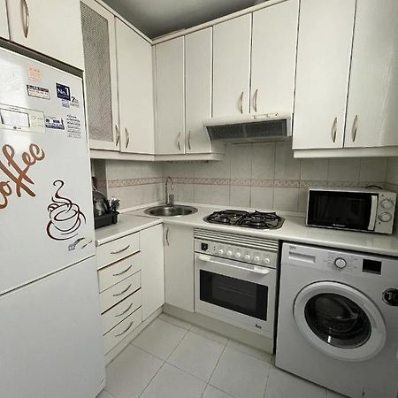 Apartamento Cerca Del Centro De Madrid Lägenhet Exteriör bild